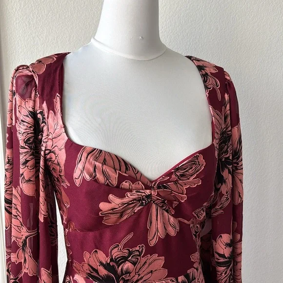 Theia Red Long Sleeve Gown with Sweetheart Neckline - Picture 7 of 11